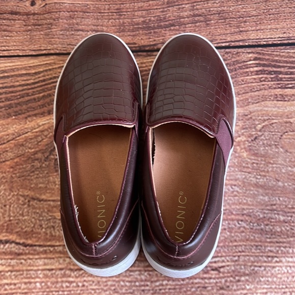 (NWOT T)Vionic Shoes Size 7.5 - Picture 3 of 7